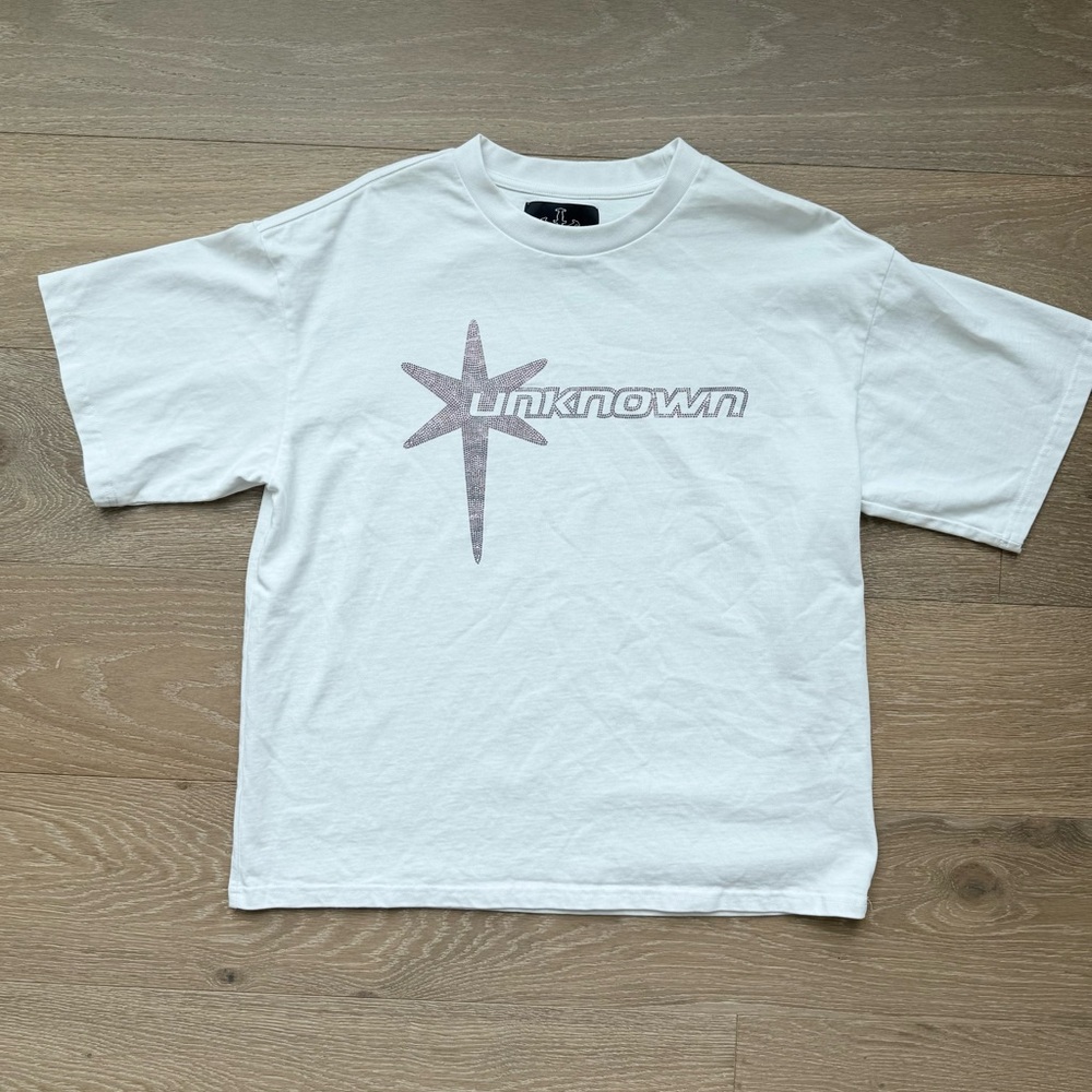 Unknown White Graphic T-Shirt